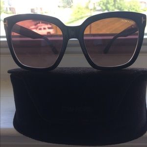 Tom ford woman’s sunglasses